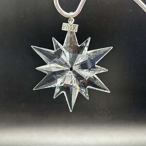 Genuine Swarovski Crystal Christmas Annual Ornament 2017 W/Box 5257589